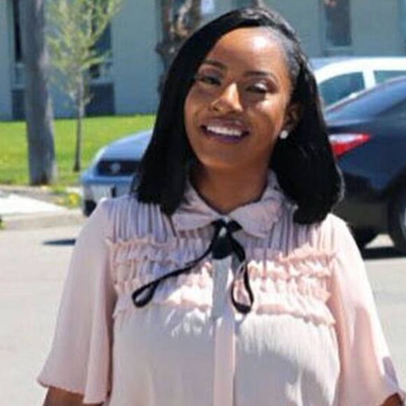 Meet your Posher, Beeyanka - Picture 1 of 1